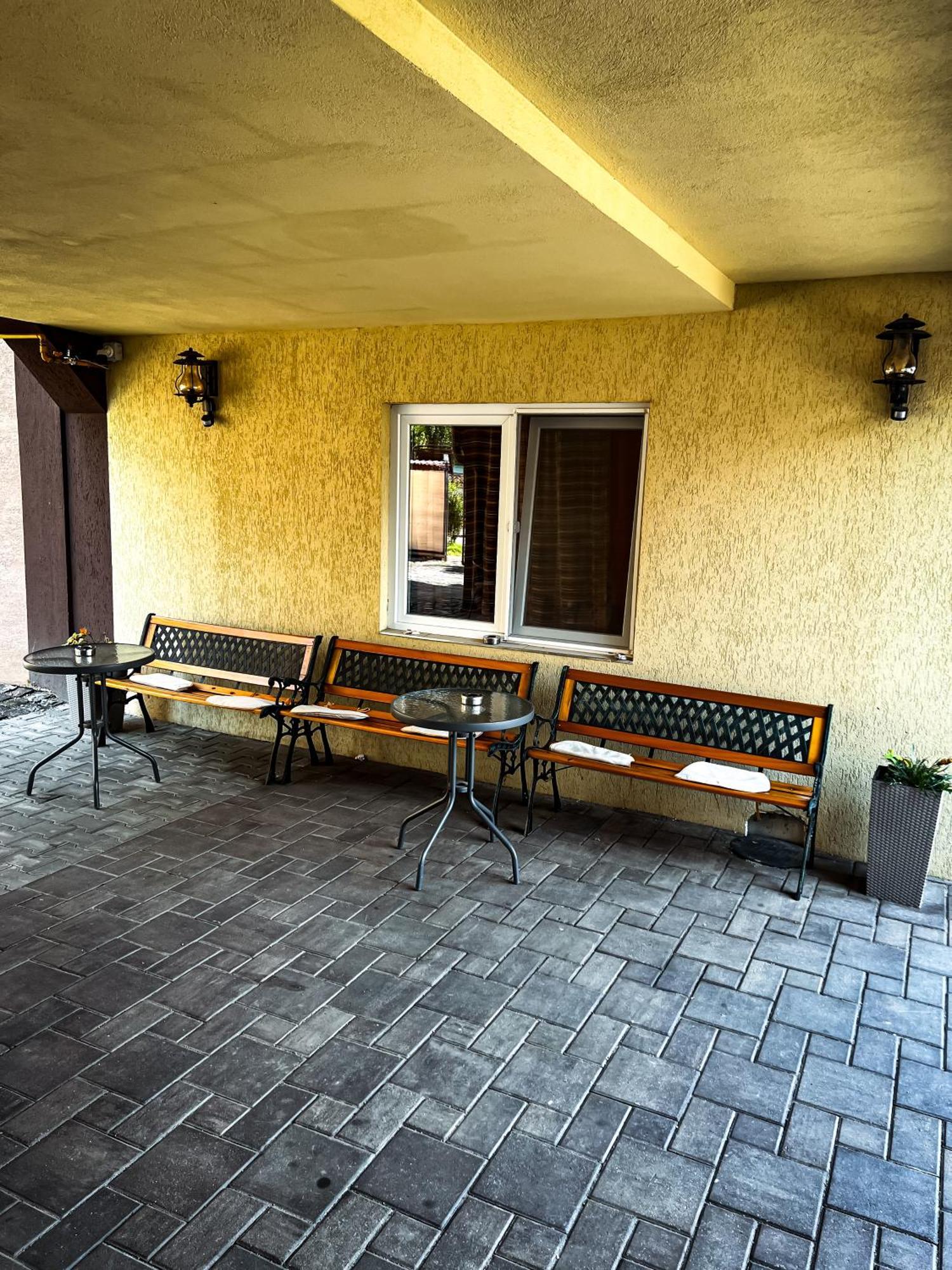 Pensiune Carpati Hunedoara Exterior photo